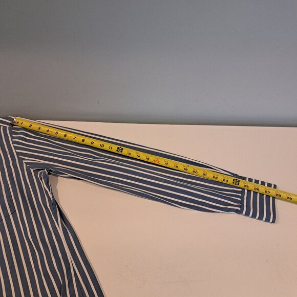 Abercrombie & Fitch Men's Small Muscle Fit Long Sleeve Button Down Striped Shirt - Picture 14 of 14